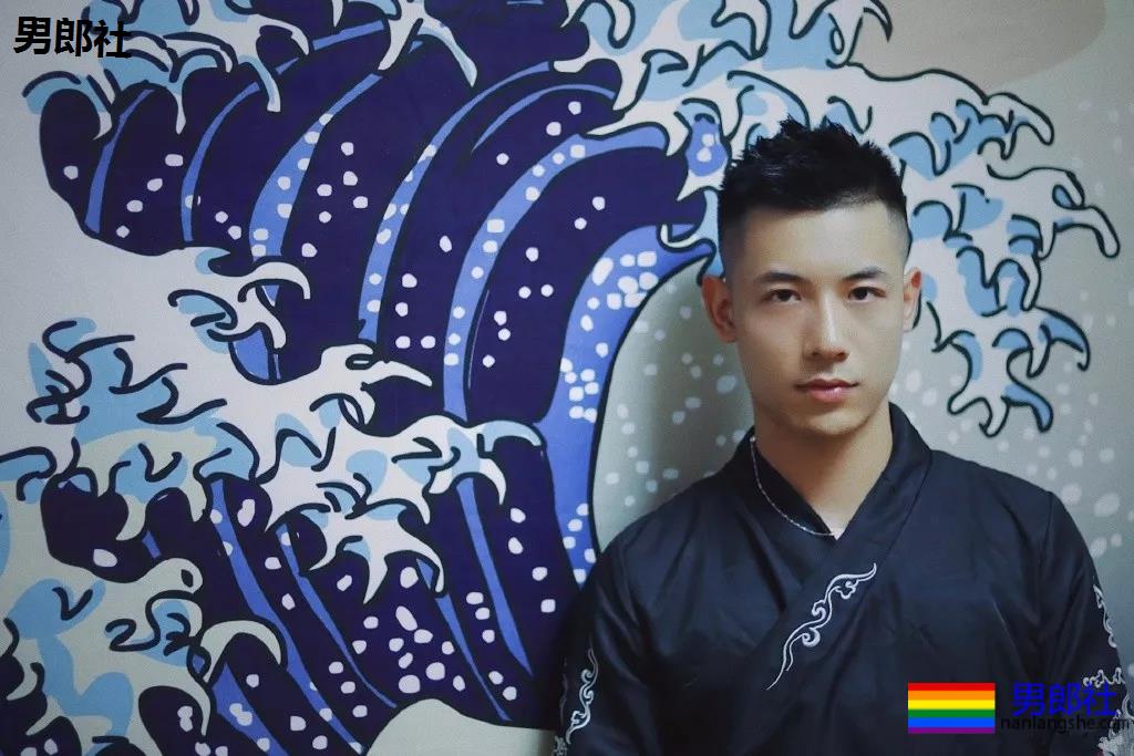 95后肌肉体育生,超帅私教大弟弟,快来围观! - 51虹马 95后肌肉体育生,超帅私教大弟弟,快来围观! - 51虹马