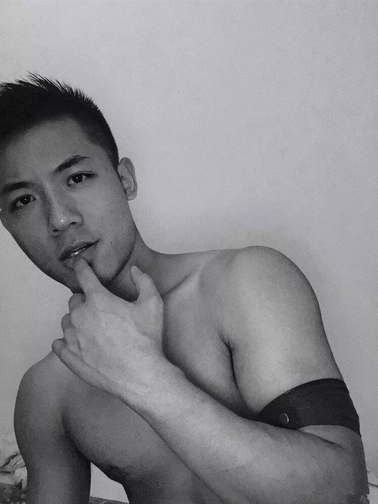 95后肌肉体育生,超帅私教大弟弟,快来围观! - 51虹马 95后肌肉体育生,超帅私教大弟弟,快来围观! - 51虹马