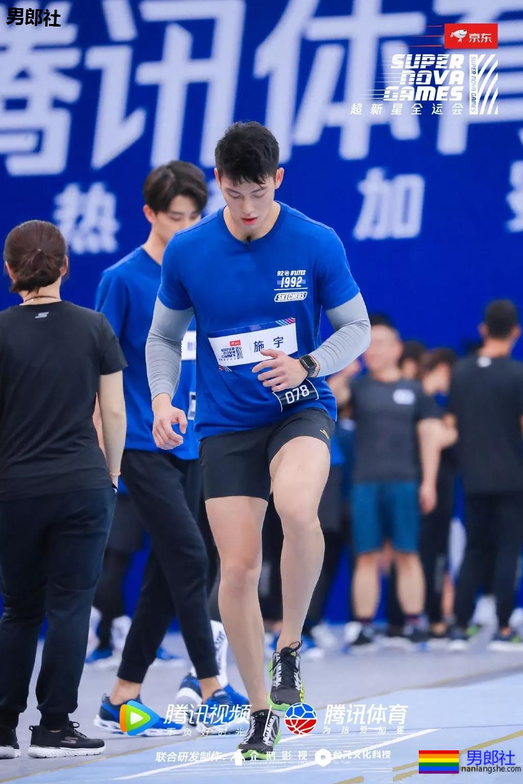 185攻腰大胸肌肉男,粗壮的大腿撑破短裤! - 51虹马 185攻腰大胸肌肉男,粗壮的大腿撑破短裤! - 51虹马