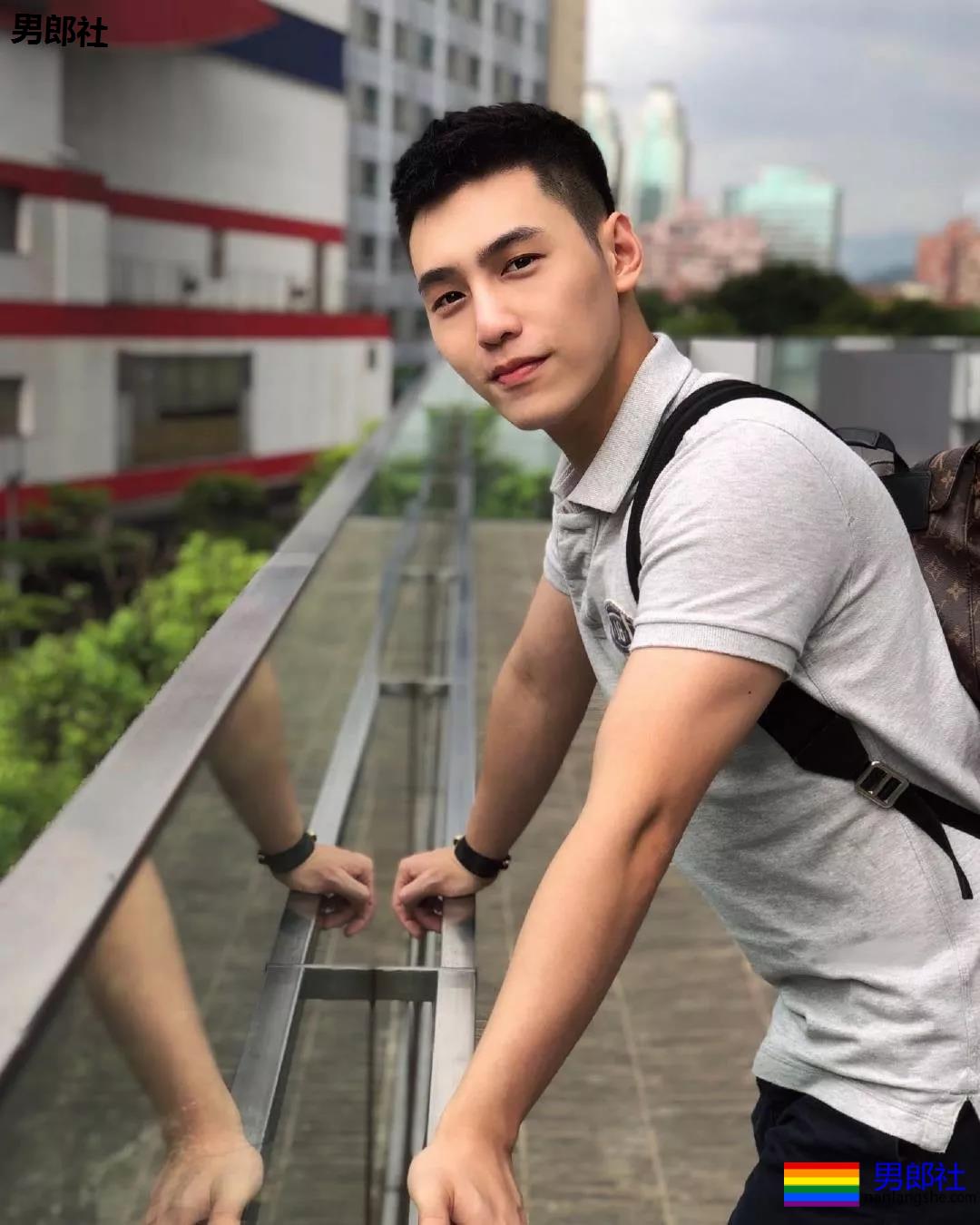 神仙肌肉小可爱，快带回家！别让他跑了！ - 51虹马