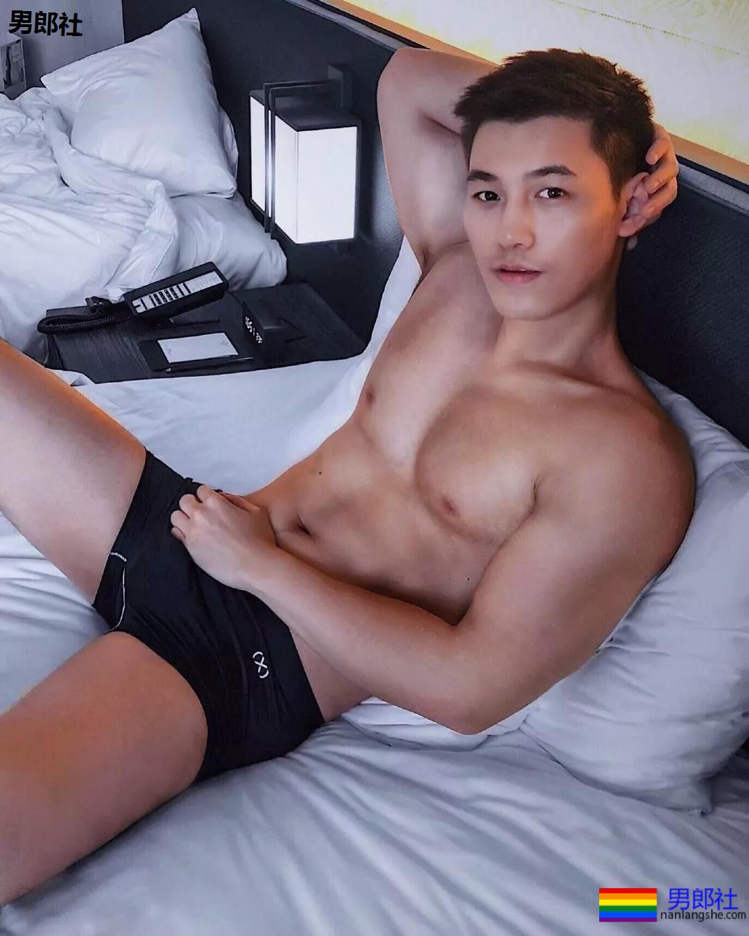 神仙肌肉小可爱，快带回家！别让他跑了！ - 51虹马