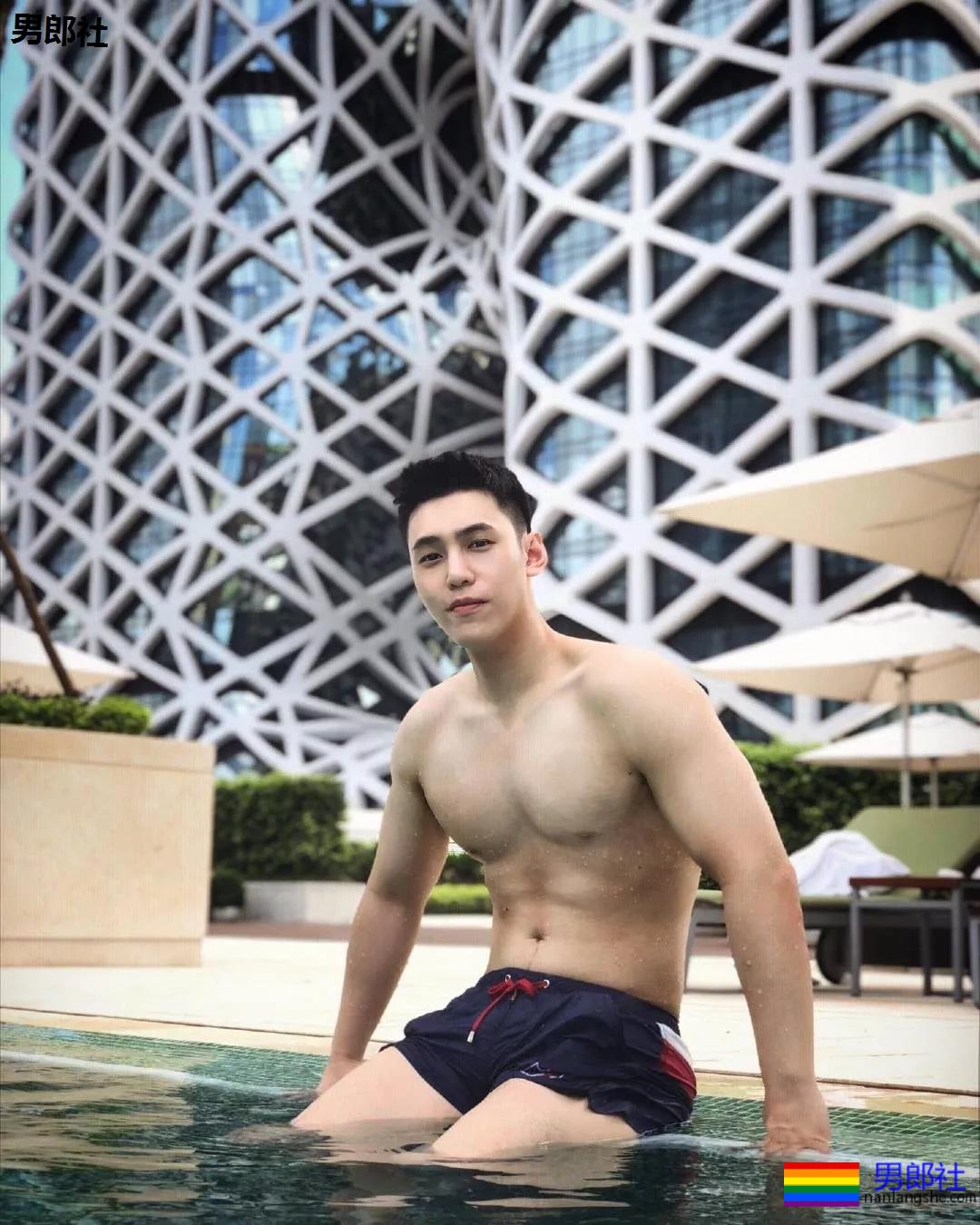 神仙肌肉小可爱，快带回家！别让他跑了！ - 51虹马