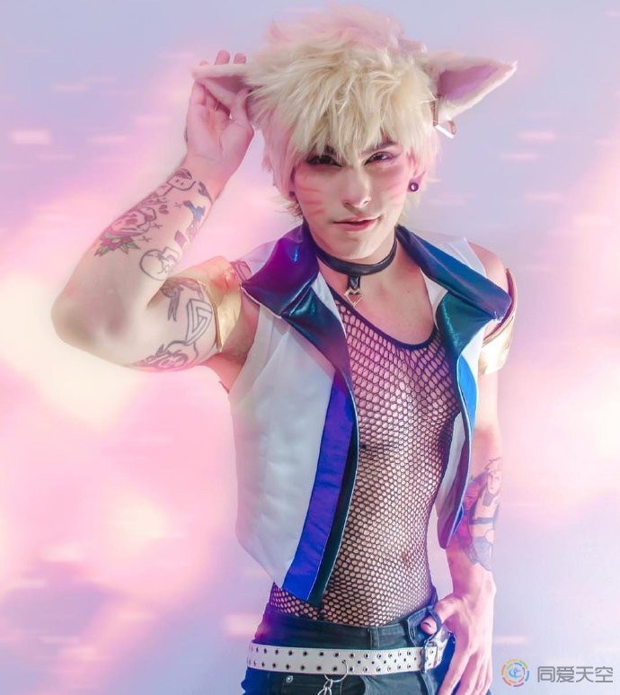 阿根廷新总统就职，儿子带着彩虹旗出席仪式 - 51虹马