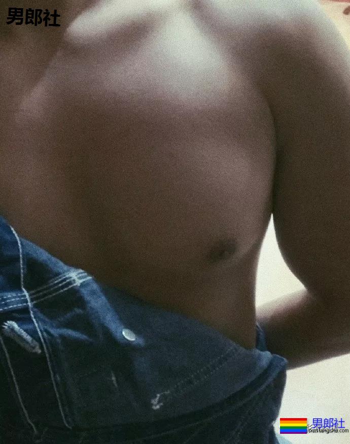 正装男身材拔掉西裤太有料，看的让人爱不释手 - 51虹马