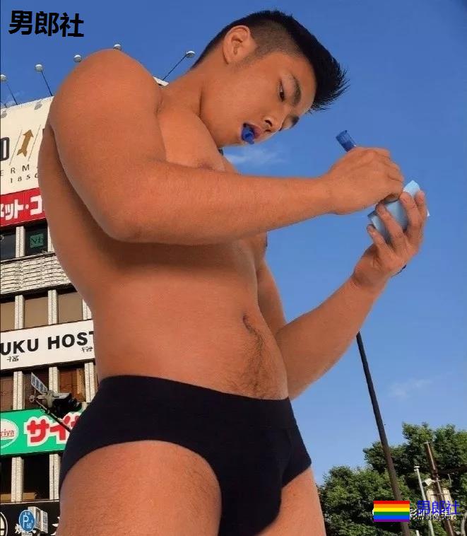 正装男身材拔掉西裤太有料，看的让人爱不释手 - 51虹马