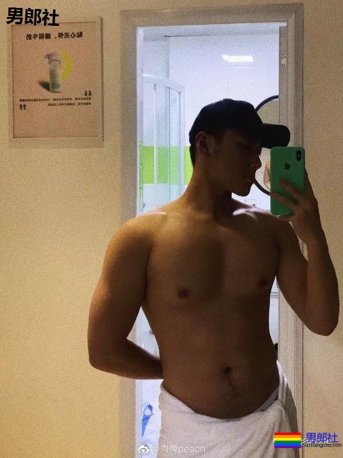 正装男身材拔掉西裤太有料，看的让人爱不释手 - 51虹马