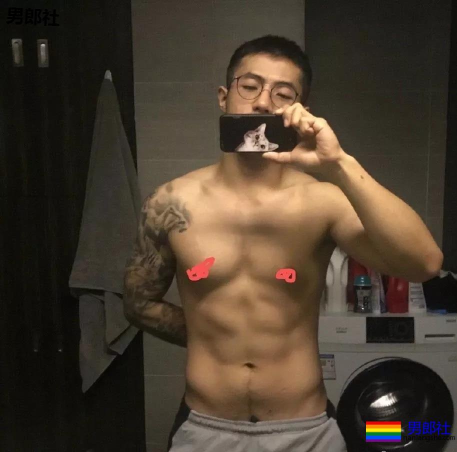 那个被偷内裤和袜子的北京健身教练，原来是他 - 51虹马