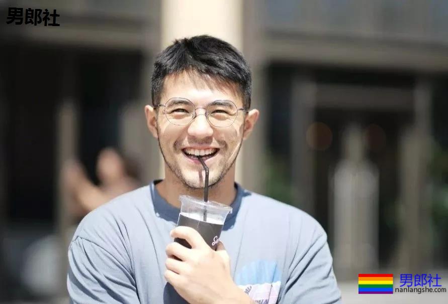 那个被偷内裤和袜子的北京健身教练，原来是他 - 51虹马