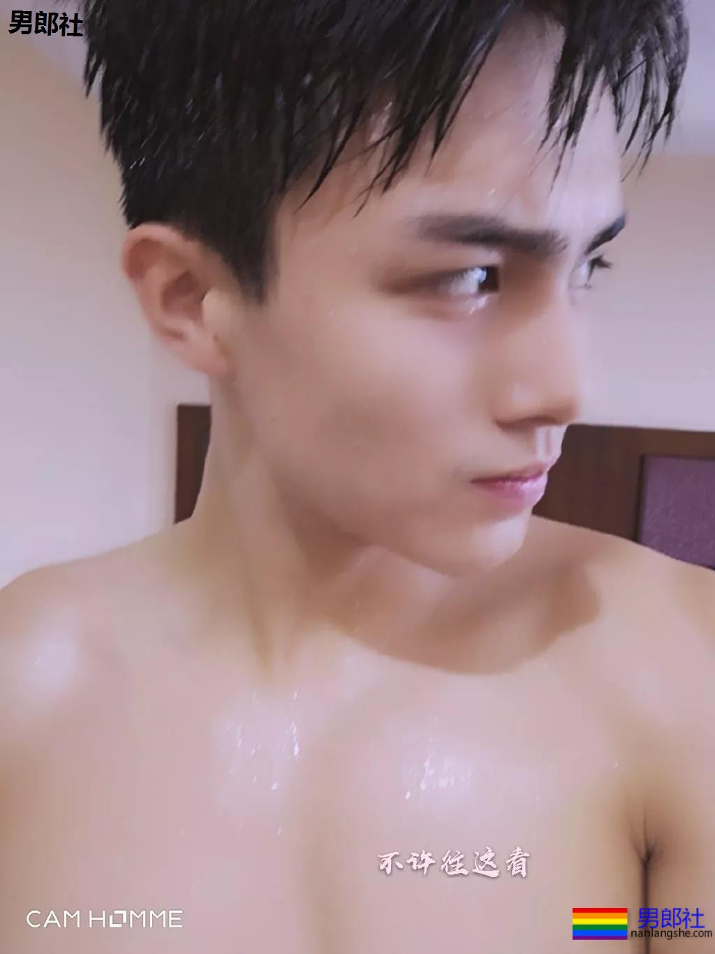 超帅体育生太好看，盘他们？ - 51虹马