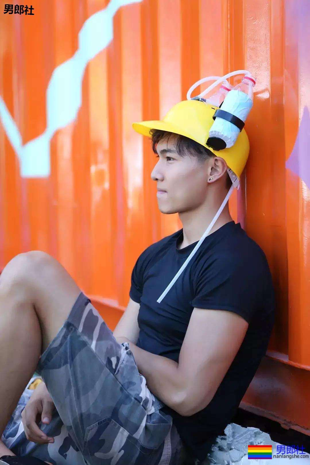 超帅体育生太好看，盘他们？ - 51虹马