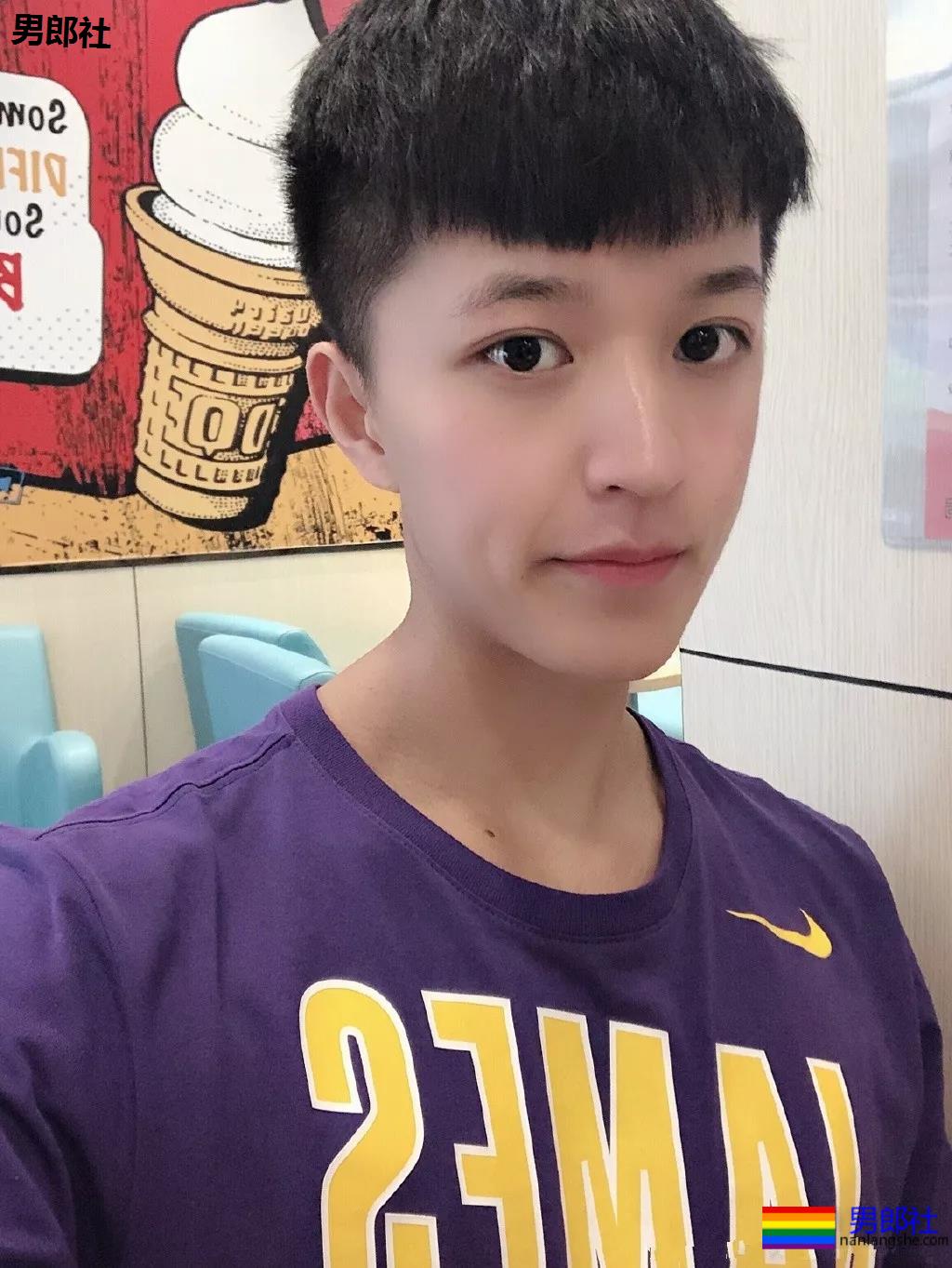 超帅体育生太好看，盘他们？ - 51虹马