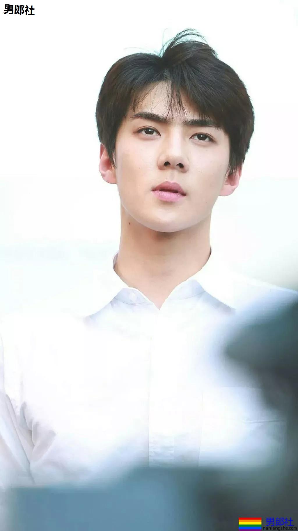 肖战王嘉尔李现都上榜！2019最帅神仙颜值，网友们都不矜持了！ - 51虹马