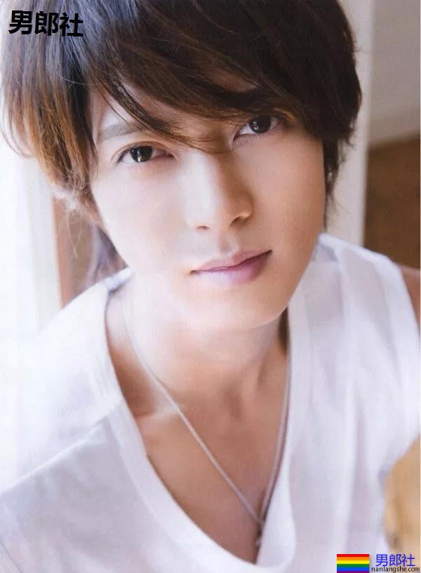 肖战王嘉尔李现都上榜！2019最帅神仙颜值，网友们都不矜持了！ - 51虹马