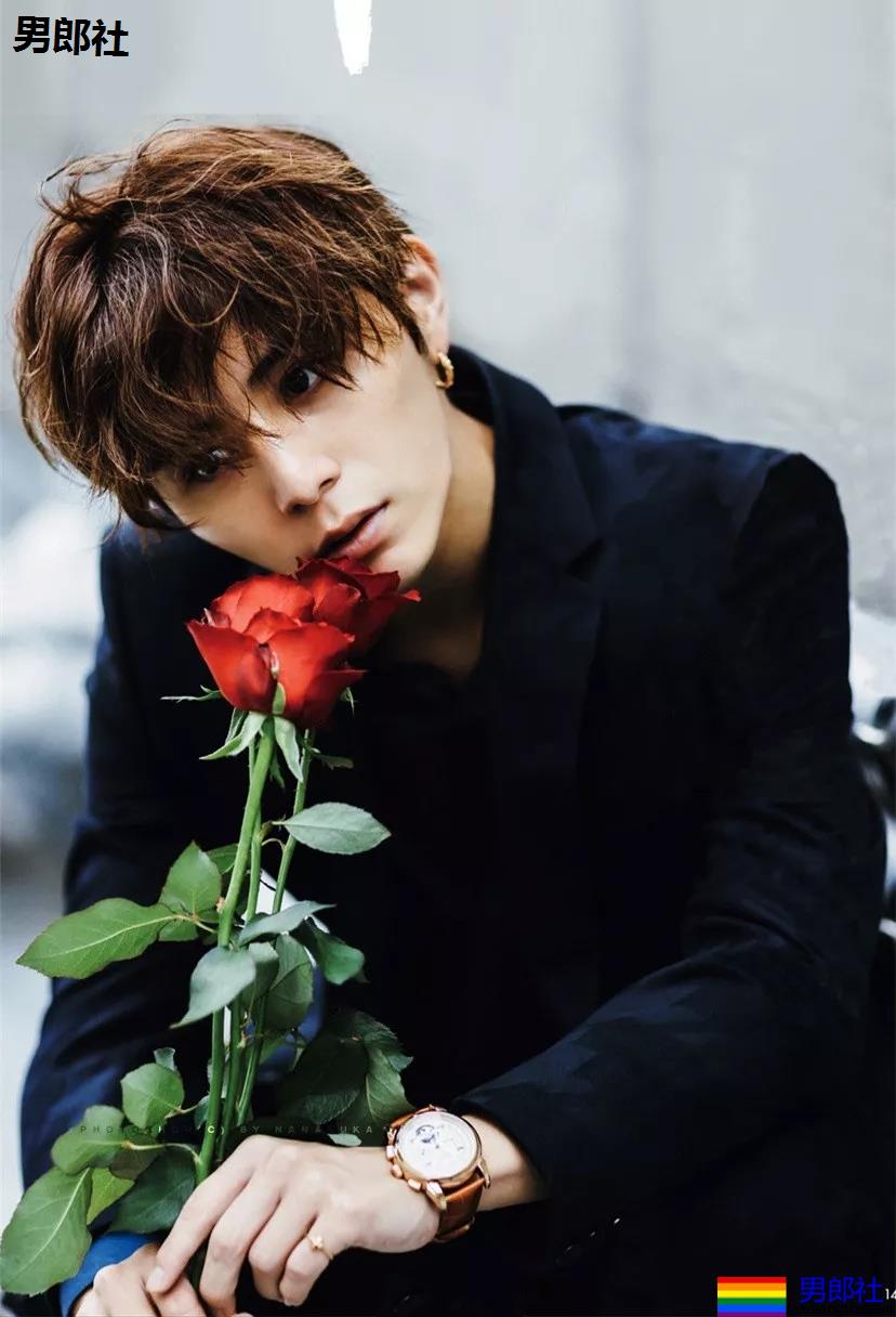 肖战王嘉尔李现都上榜！2019最帅神仙颜值，网友们都不矜持了！ - 51虹马