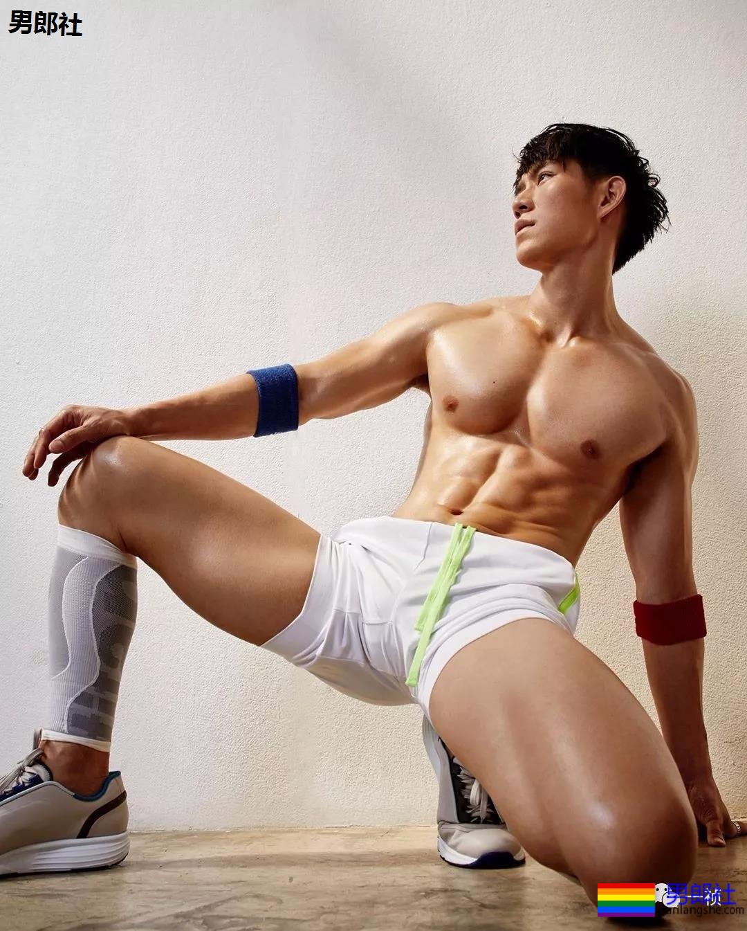 又一名健身教练下诲？最新 石更照被网友疯传 - 51虹马