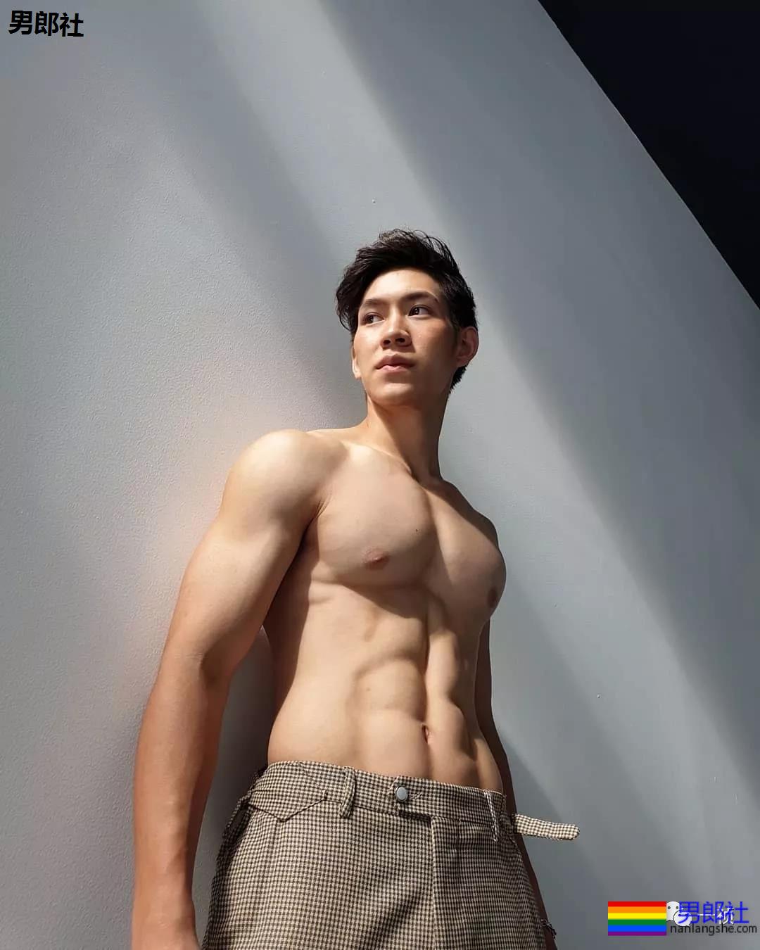 又一名健身教练下诲？最新 石更照被网友疯传 - 51虹马