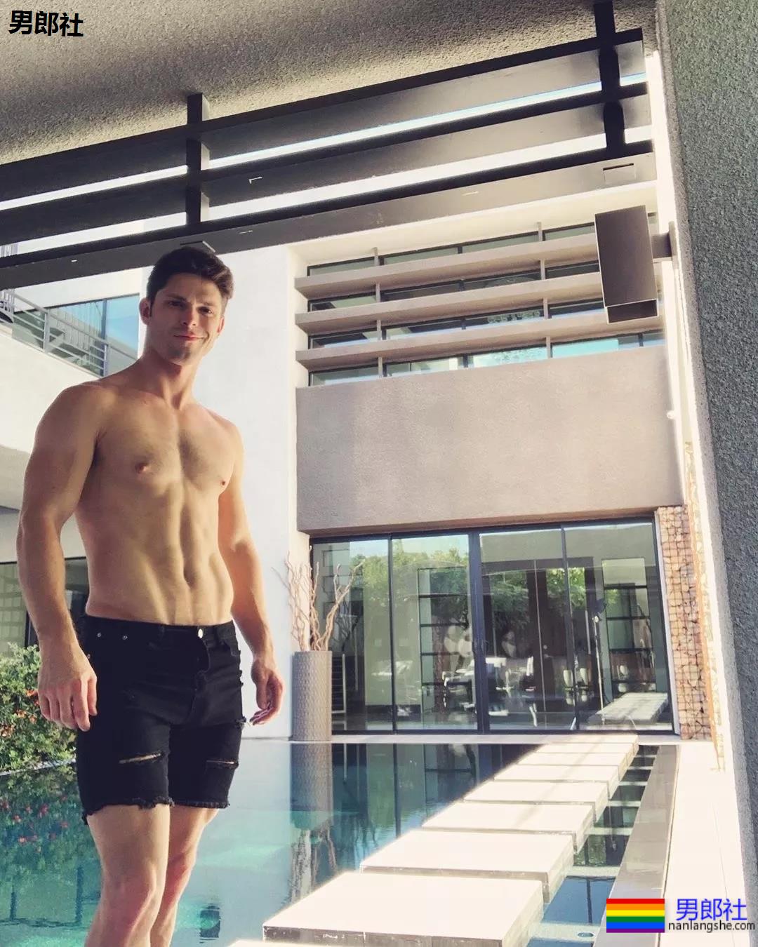 年薪200万的上海gay,无依无靠 - 51虹马 年薪200万的上海gay,无依无靠 - 51虹马