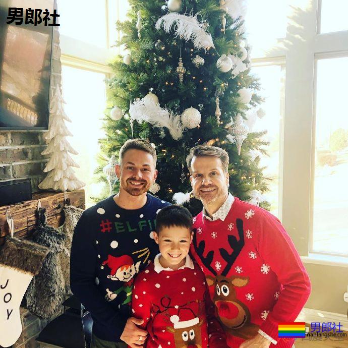 同志家庭的孩子通过电视节目做出回应 - 51虹马