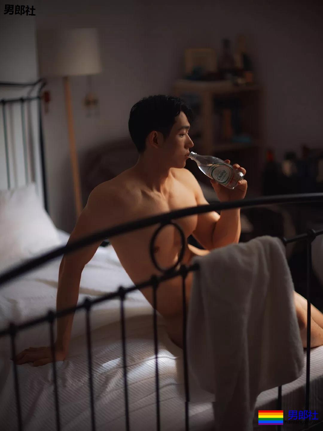 这么多帅哥？直男也扛不住了吗？ - 51虹马