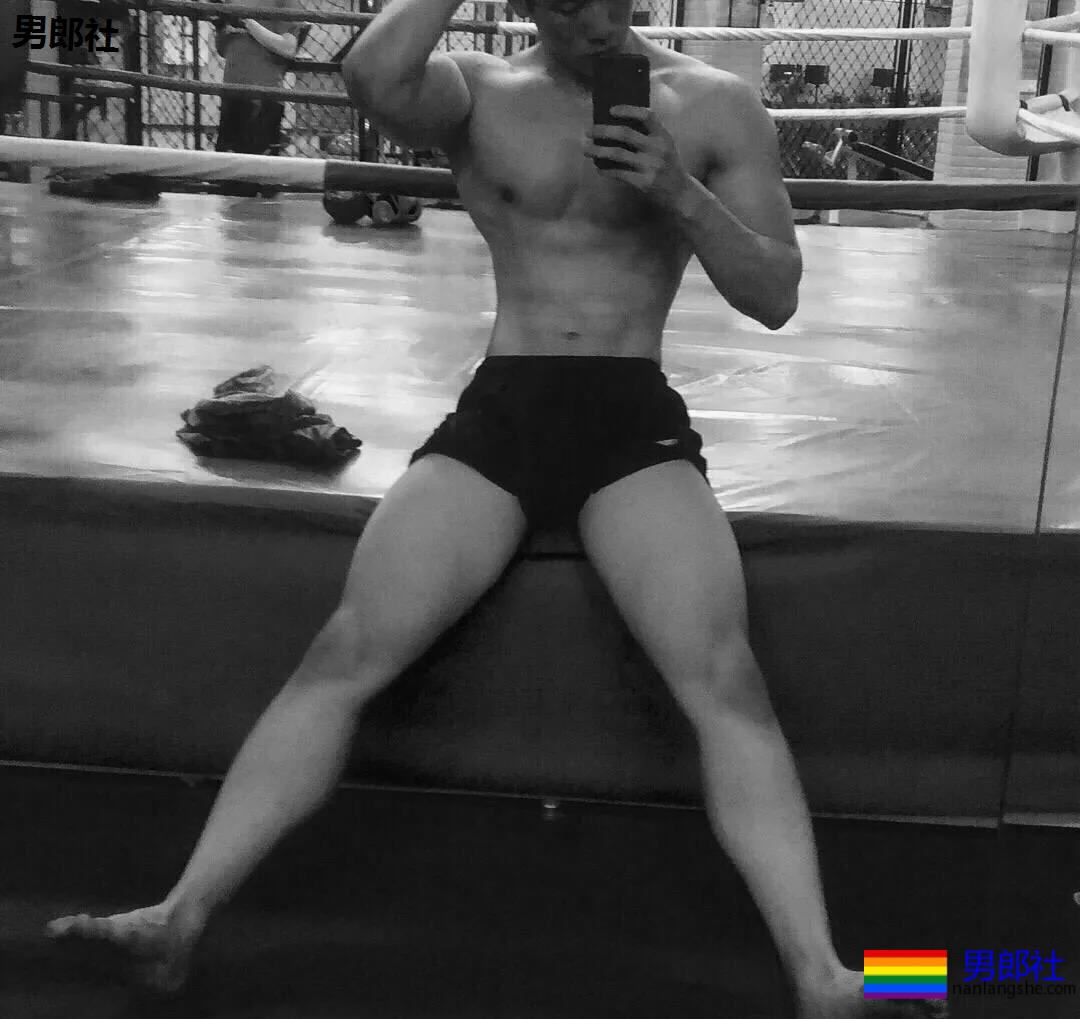 这么多帅哥？直男也扛不住了吗？ - 51虹马