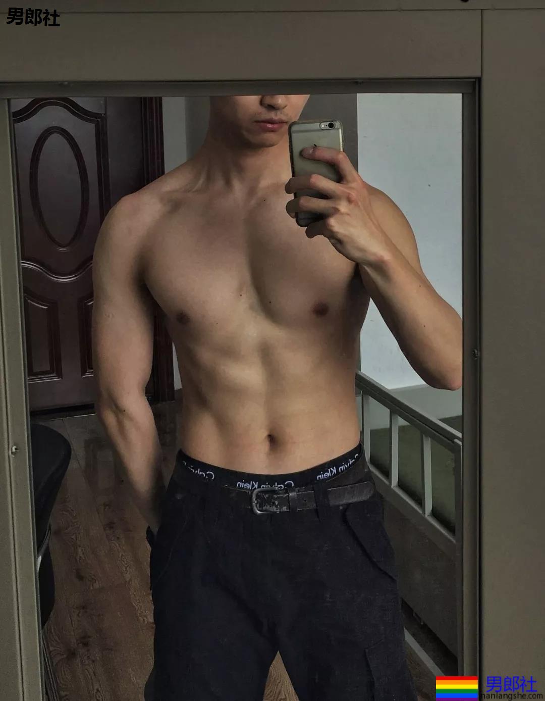 00后肌肉小狼狗在线吸睛,身材尺寸都可以! - 51虹马 00后肌肉小狼狗在线吸睛,身材尺寸都可以! - 51虹马