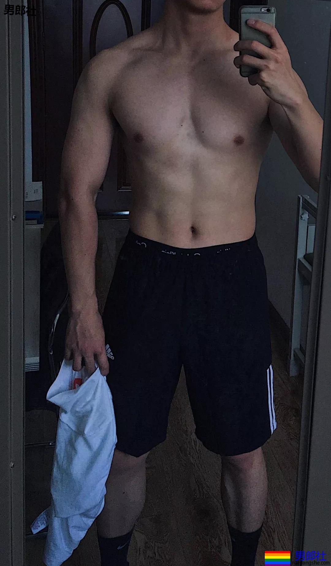 00后肌肉小狼狗在线吸睛,身材尺寸都可以! - 51虹马 00后肌肉小狼狗在线吸睛,身材尺寸都可以! - 51虹马