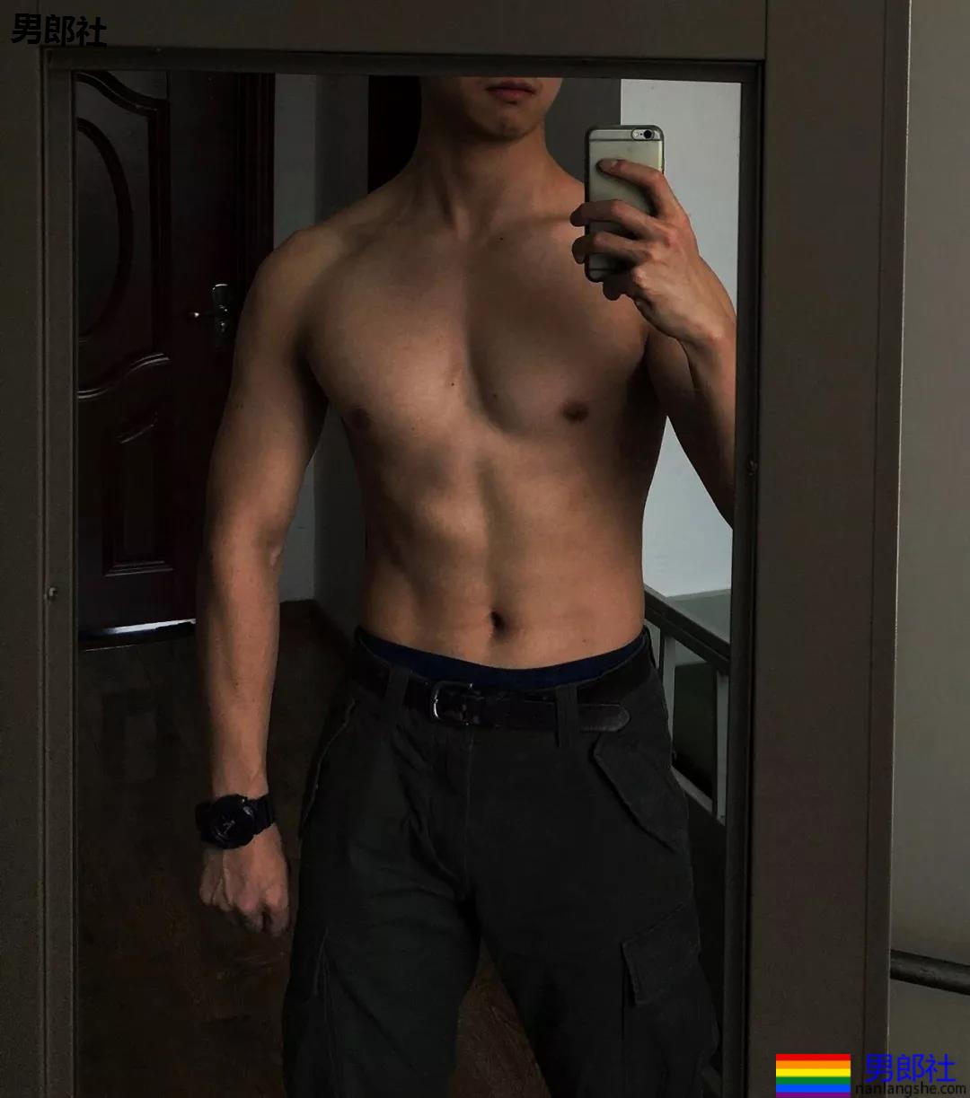 00后肌肉小狼狗在线吸睛,身材尺寸都可以! - 51虹马 00后肌肉小狼狗在线吸睛,身材尺寸都可以! - 51虹马