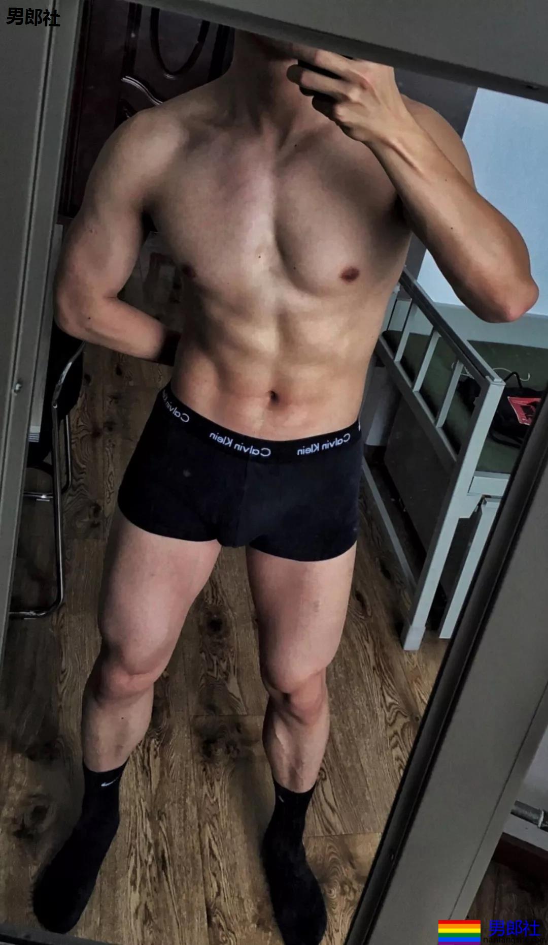 00后肌肉小狼狗在线吸睛,身材尺寸都可以! - 51虹马 00后肌肉小狼狗在线吸睛,身材尺寸都可以! - 51虹马