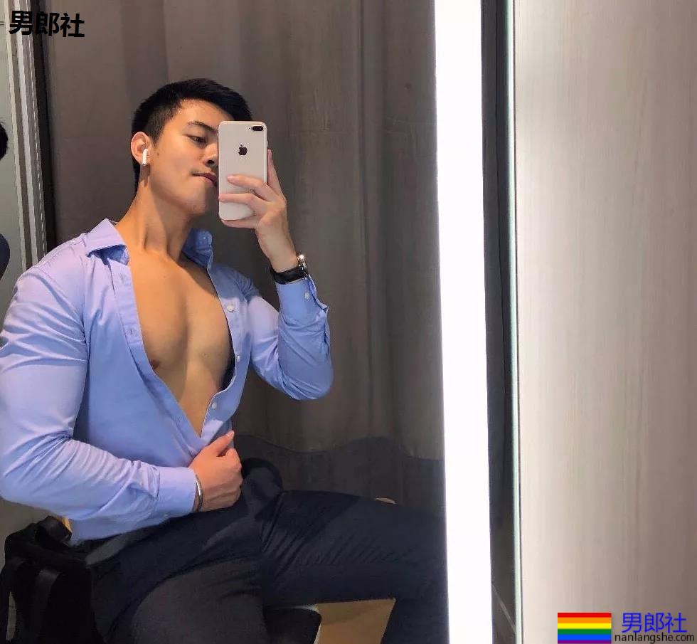 00后肌肉小狼狗在线吸睛,身材尺寸都可以! - 51虹马 00后肌肉小狼狗在线吸睛,身材尺寸都可以! - 51虹马