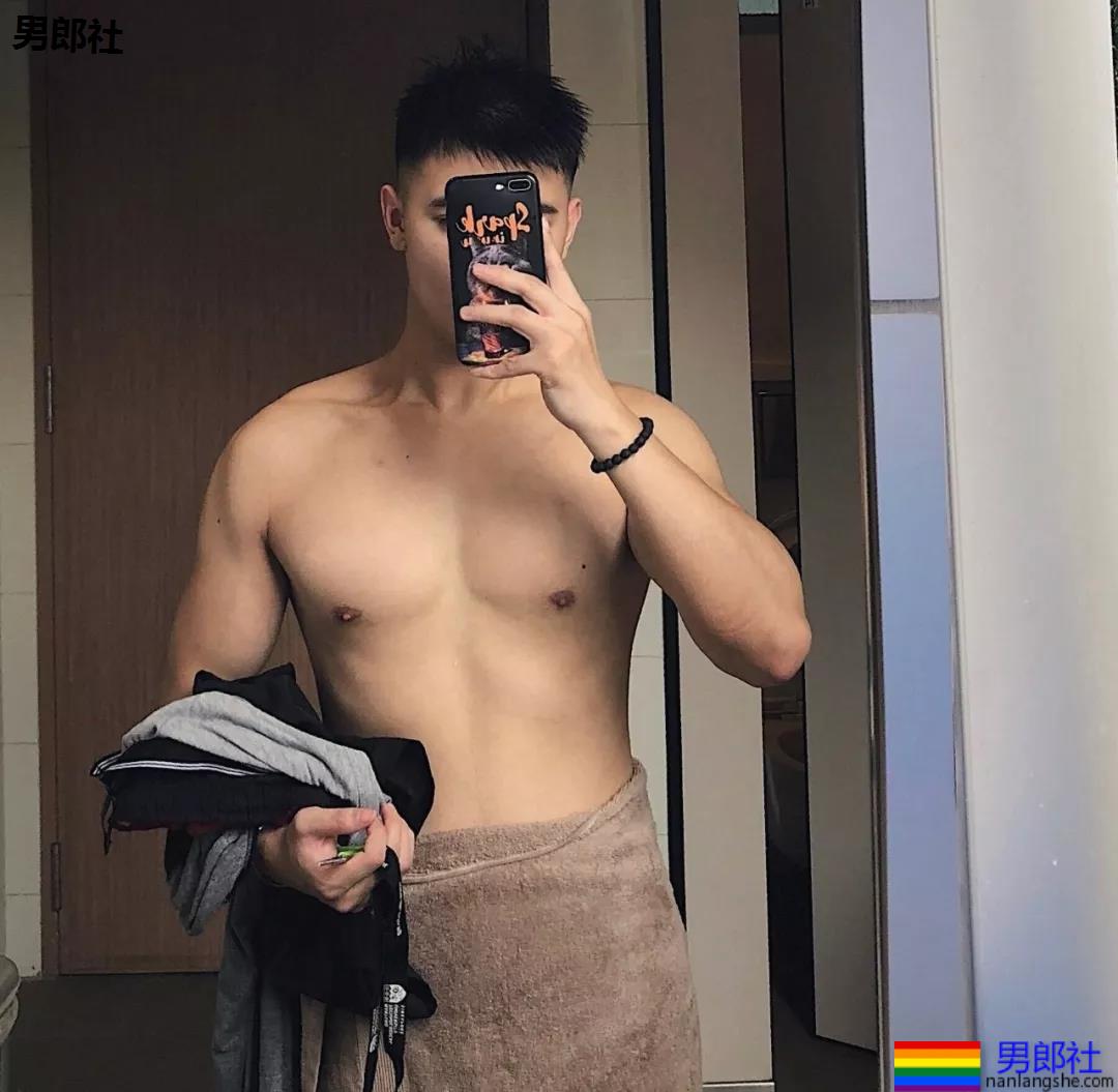 00后肌肉小狼狗在线吸睛,身材尺寸都可以! - 51虹马 00后肌肉小狼狗在线吸睛,身材尺寸都可以! - 51虹马