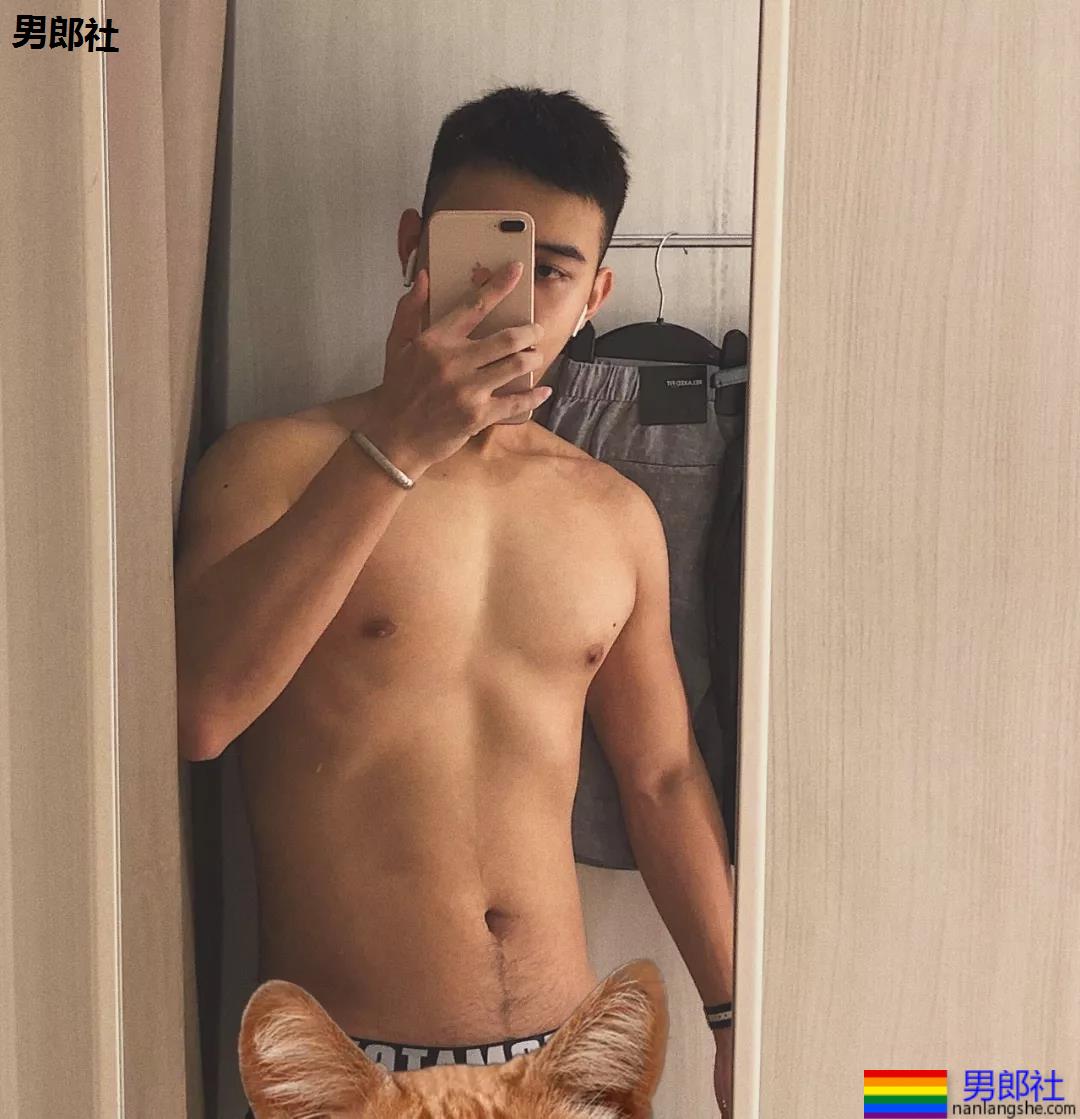 00后肌肉小狼狗在线吸睛,身材尺寸都可以! - 51虹马 00后肌肉小狼狗在线吸睛,身材尺寸都可以! - 51虹马