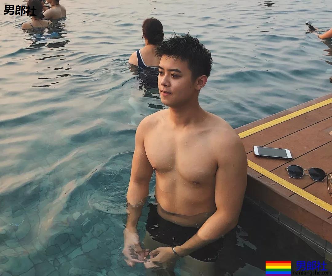 00后肌肉小狼狗在线吸睛,身材尺寸都可以! - 51虹马 00后肌肉小狼狗在线吸睛,身材尺寸都可以! - 51虹马