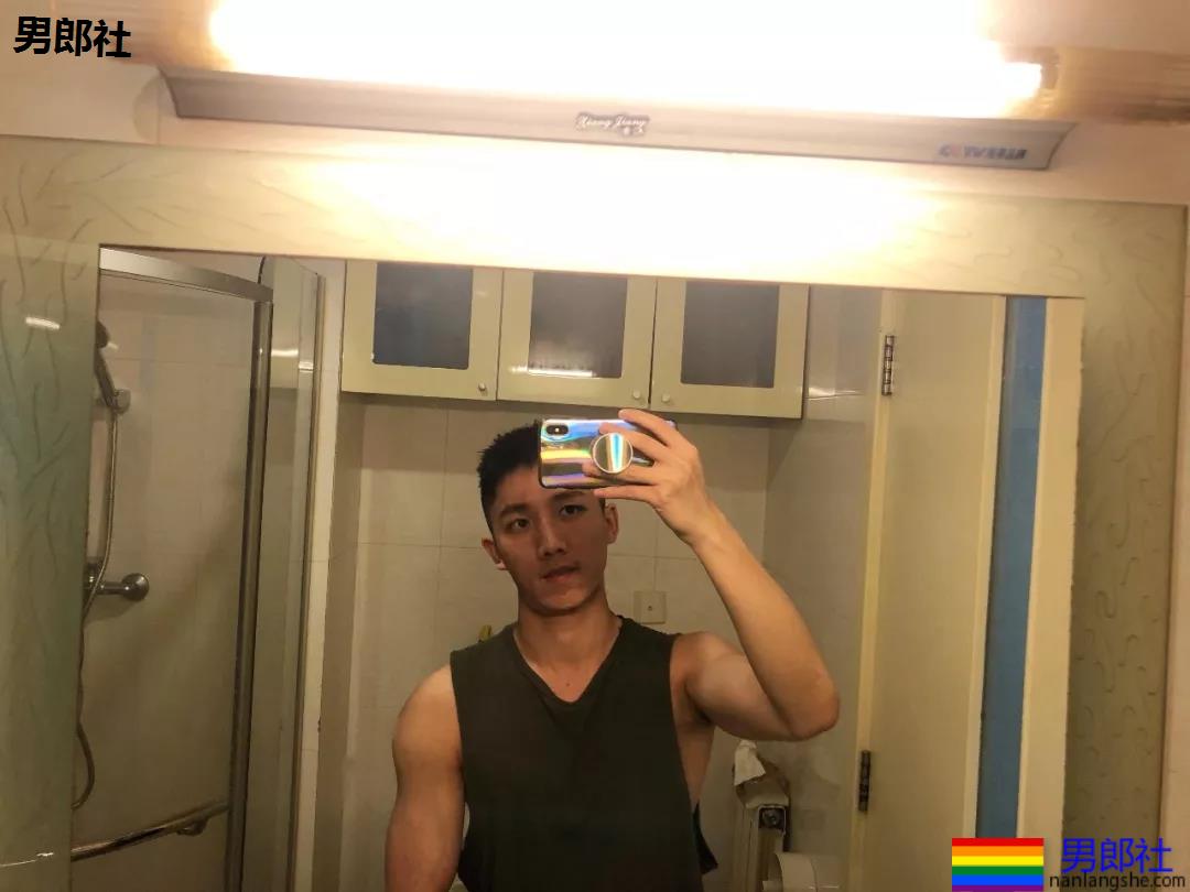 00后肌肉小狼狗在线吸睛,身材尺寸都可以! - 51虹马 00后肌肉小狼狗在线吸睛,身材尺寸都可以! - 51虹马