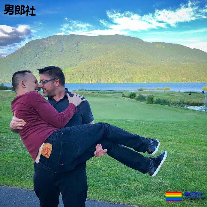 同性婚礼被喜来登拒绝后，希尔顿主动“接单” - 51虹马