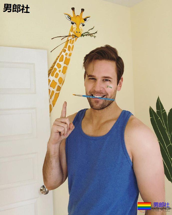 同志演员Dan Amboyer升为人父 - 51虹马