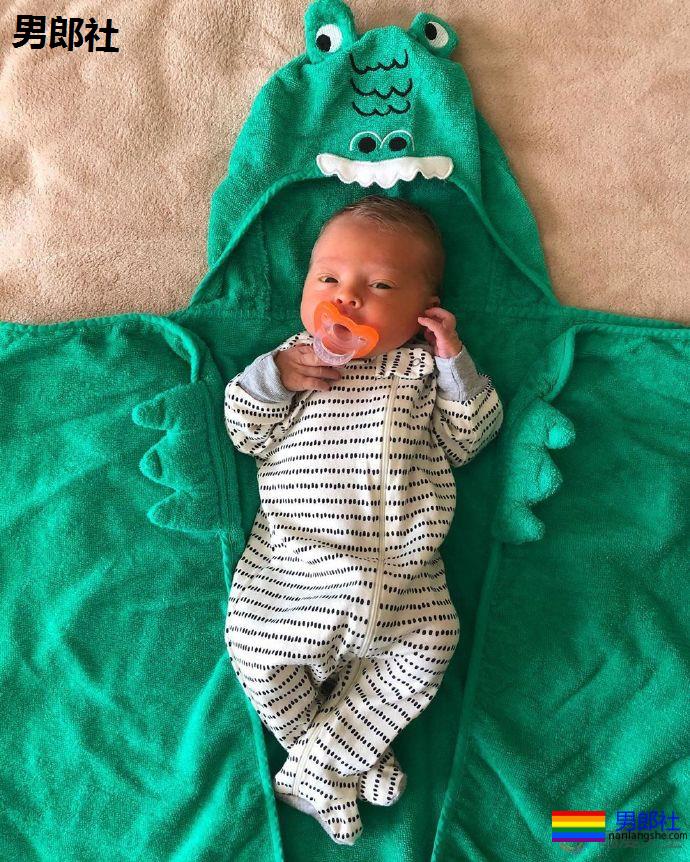 同志演员Dan Amboyer升为人父 - 51虹马