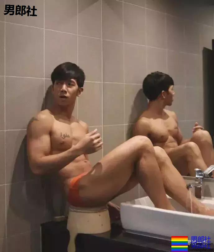 男票答应我反攻，他说我的比较大比玩具更舒适。-51虹马