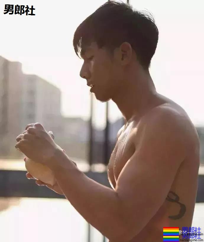 男票答应我反攻，他说我的比较大比玩具更舒适。 - 51虹马