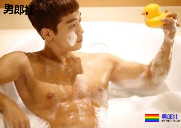 恋爱5年后小受计划出国结婚，不料竟等来了分手 - 51虹马