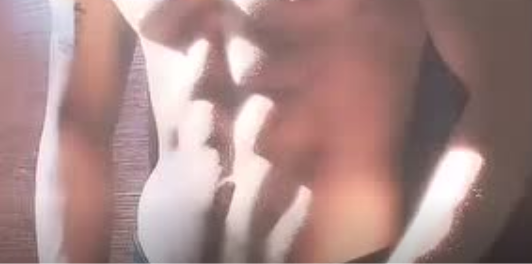 奶凶的阳光小狼狗，肌肉和脸蛋都很完美！-51虹马