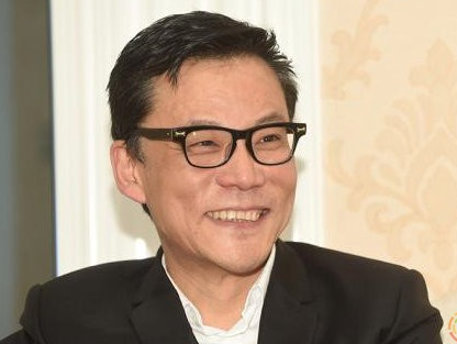 李国庆回应″同性绯闻″：我这种傻白甜 容易让男人爱 - 51虹马