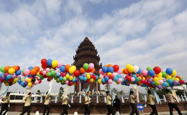 柬埔寨：中学教材新增LGBT内容-51虹马