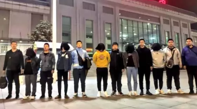 300余同性恋为找“老公”，惨被骗超千万！ - 51虹马