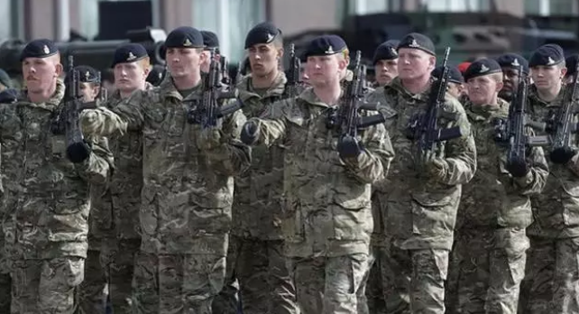 英国150多名老兵称因性取向被开除-51虹马