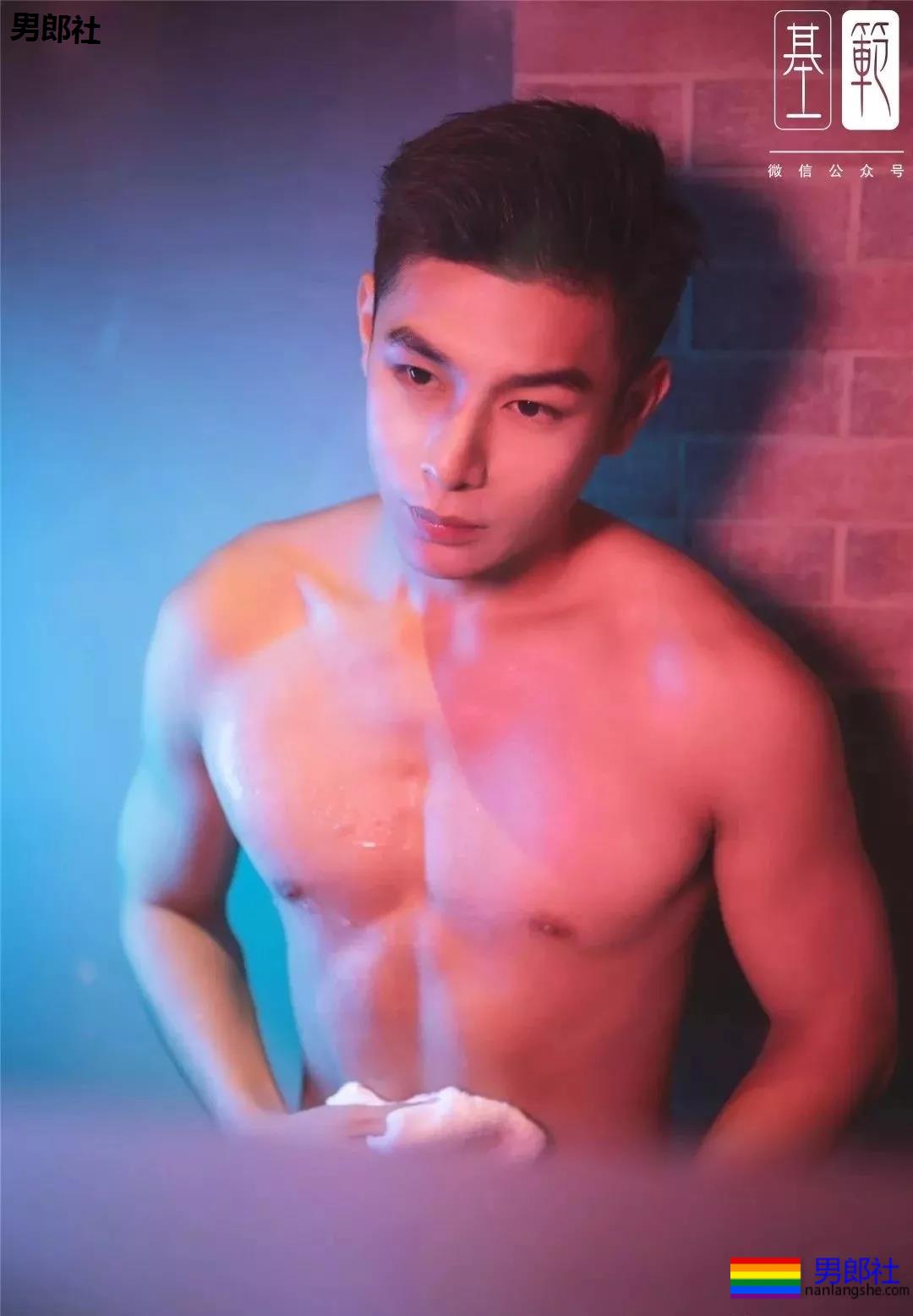 办公室霸道攻，在厕所强行.. - 51虹马