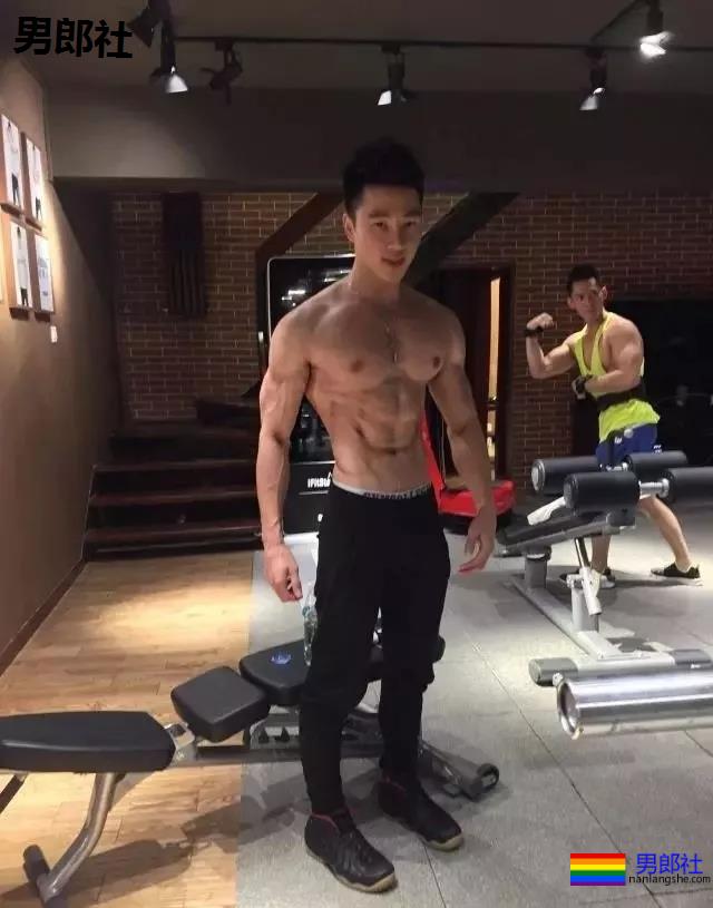 健身私教李佳淇,他的小视频曾让多少人心动 - 51虹马 健身私教李佳淇,他的小视频曾让多少人心动 - 51虹马