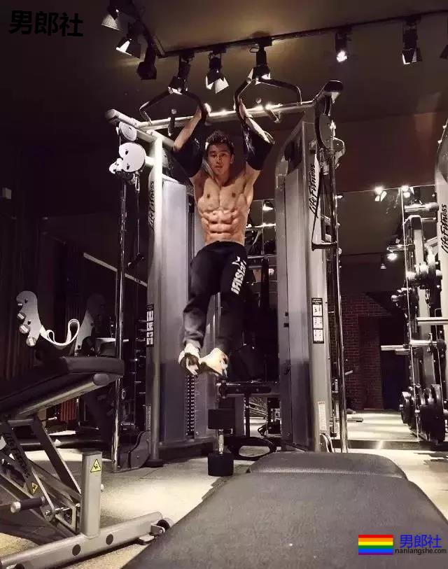 健身私教李佳淇,他的小视频曾让多少人心动 - 51虹马 健身私教李佳淇,他的小视频曾让多少人心动 - 51虹马