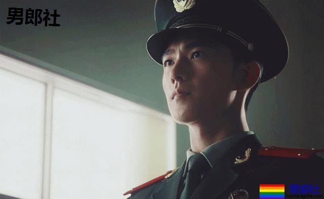 当红炸子鸡男星制服大比拼!黄景瑜李易峰变身兵哥哥,又帅又苏太A啦! - 51虹马 当红炸子鸡男星制服大比拼!黄景瑜李易峰变身兵哥哥,又帅又苏太A啦! - 51虹马