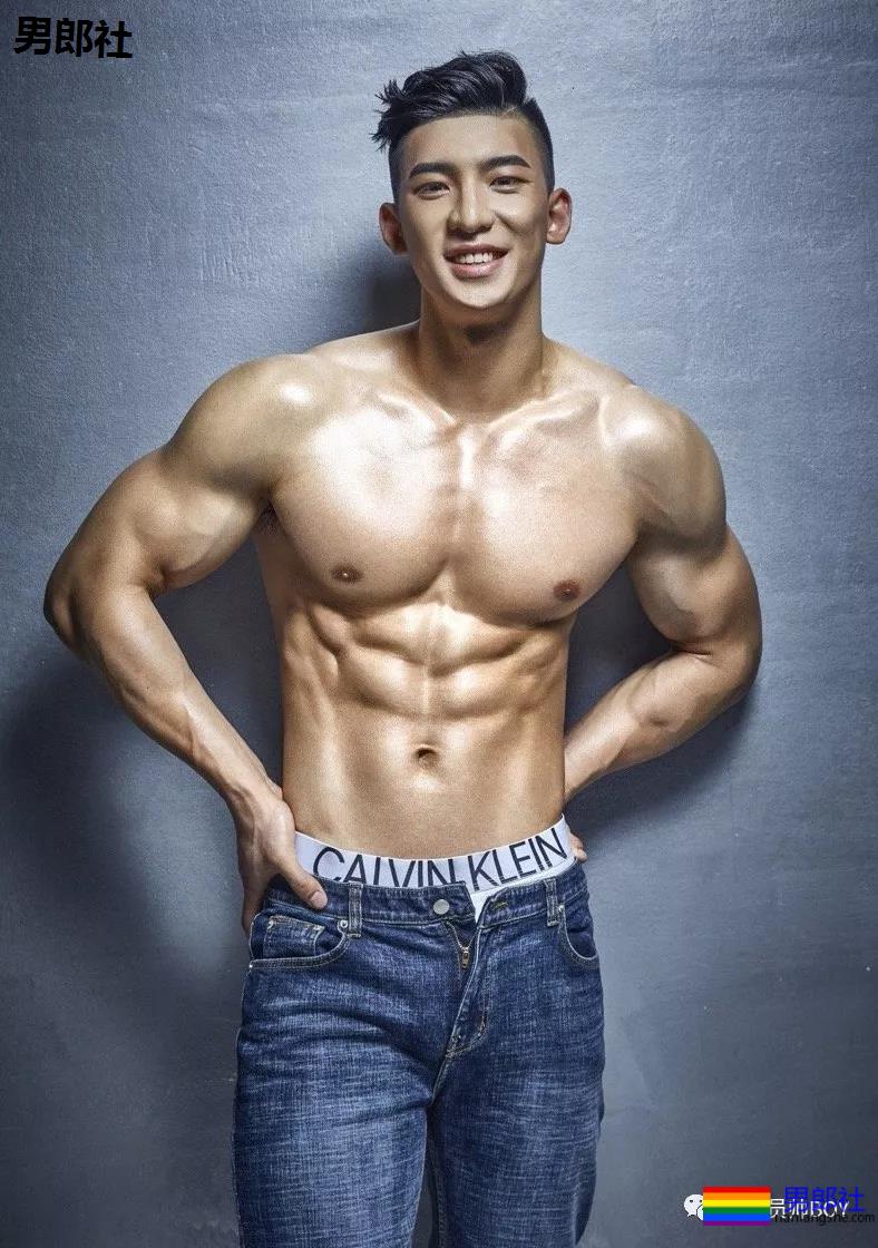 190CM北体大鼻子体育生，D罩杯胸肌实力强大-51虹马