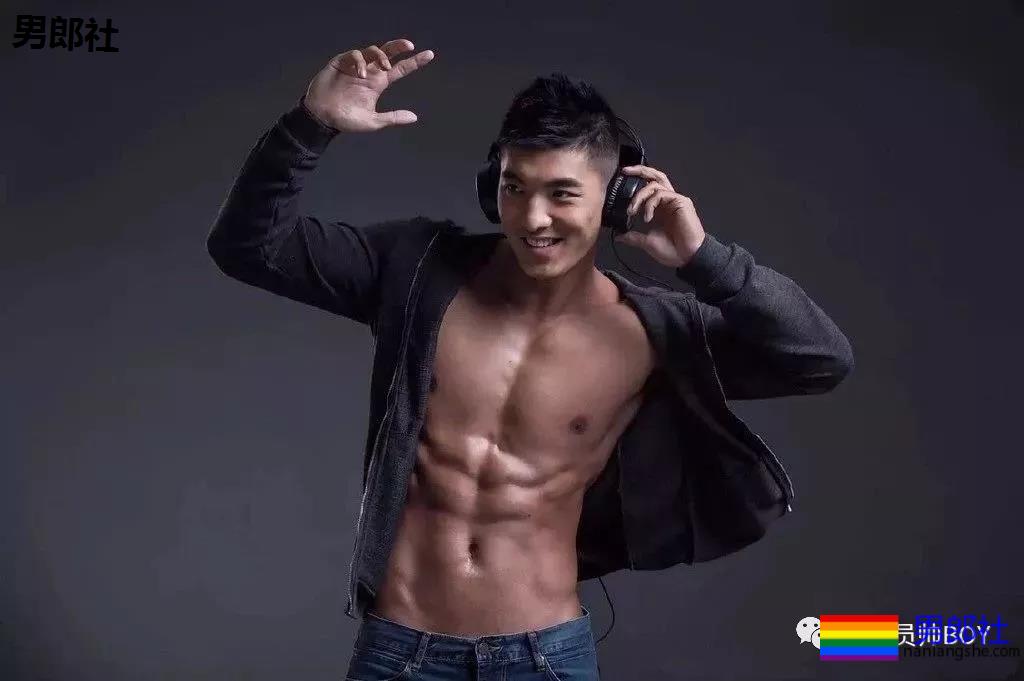 190CM北体大鼻子体育生，D罩杯胸肌实力强大 - 51虹马